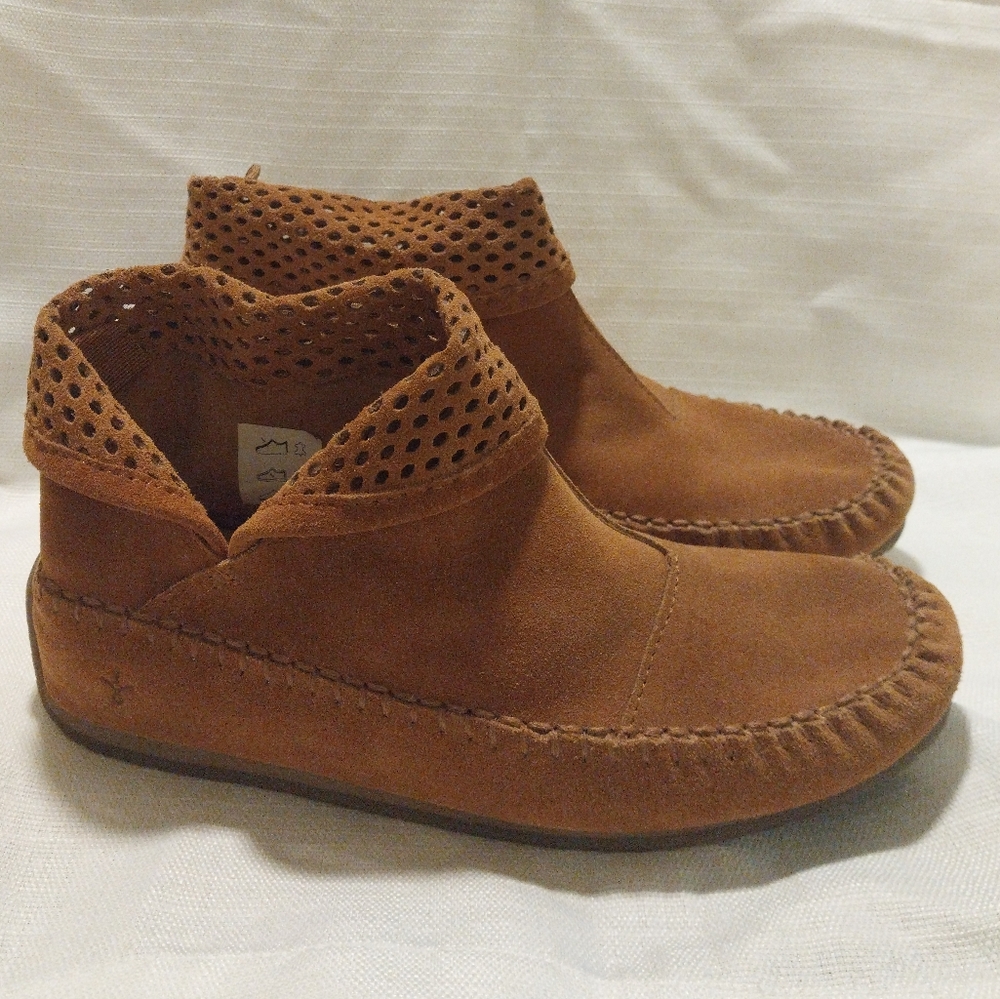 EMU Australia Tan Suede Perforated Slip On Bootie Moccasins